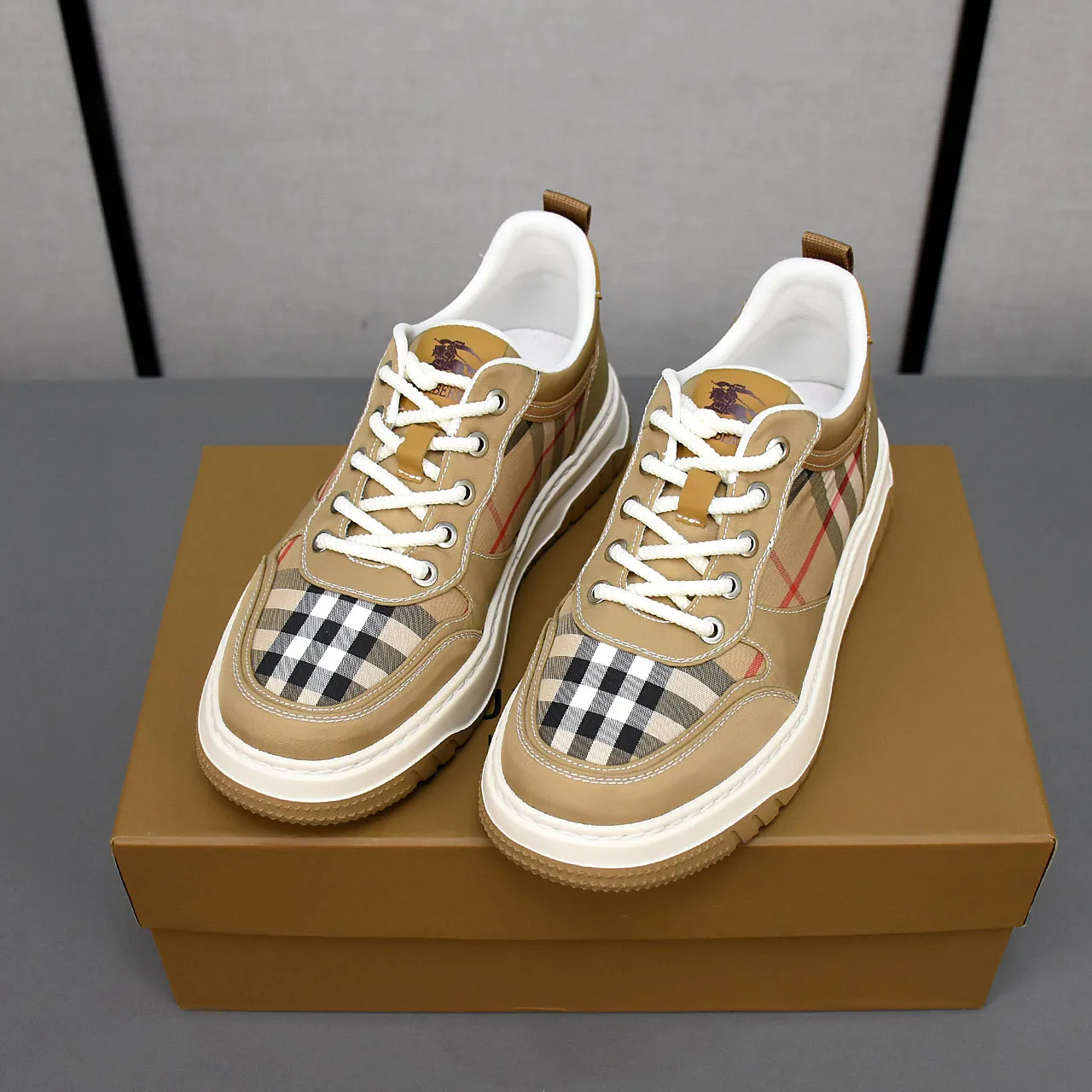 Burberry [Burberry] men's shoes 💰420💰, fashionable lace-up cloth shoes, uppers made of breathable fabric, rubber foam soles, men's size 38-44
